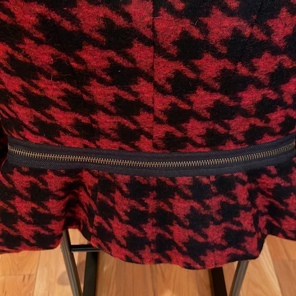 Classy red wool jacket! - Picture 5 of 6